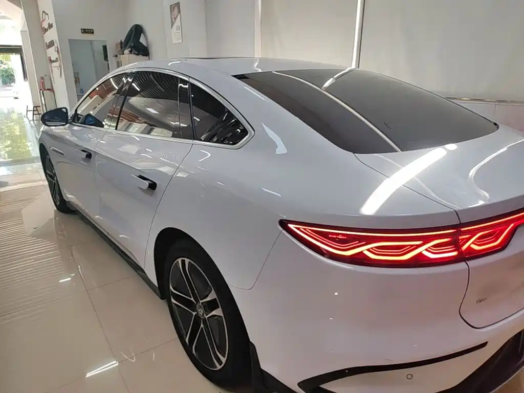 BYD Han — миниатюра 5