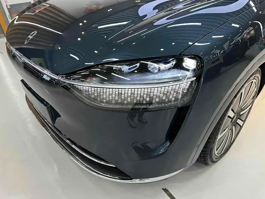 AITO ASK THE WORLD M9