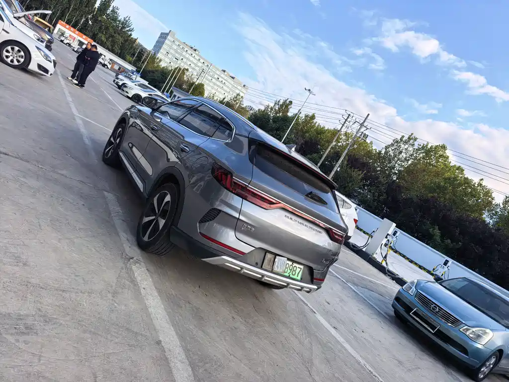 BYD Song Plus DM-i 2021 — фото 17