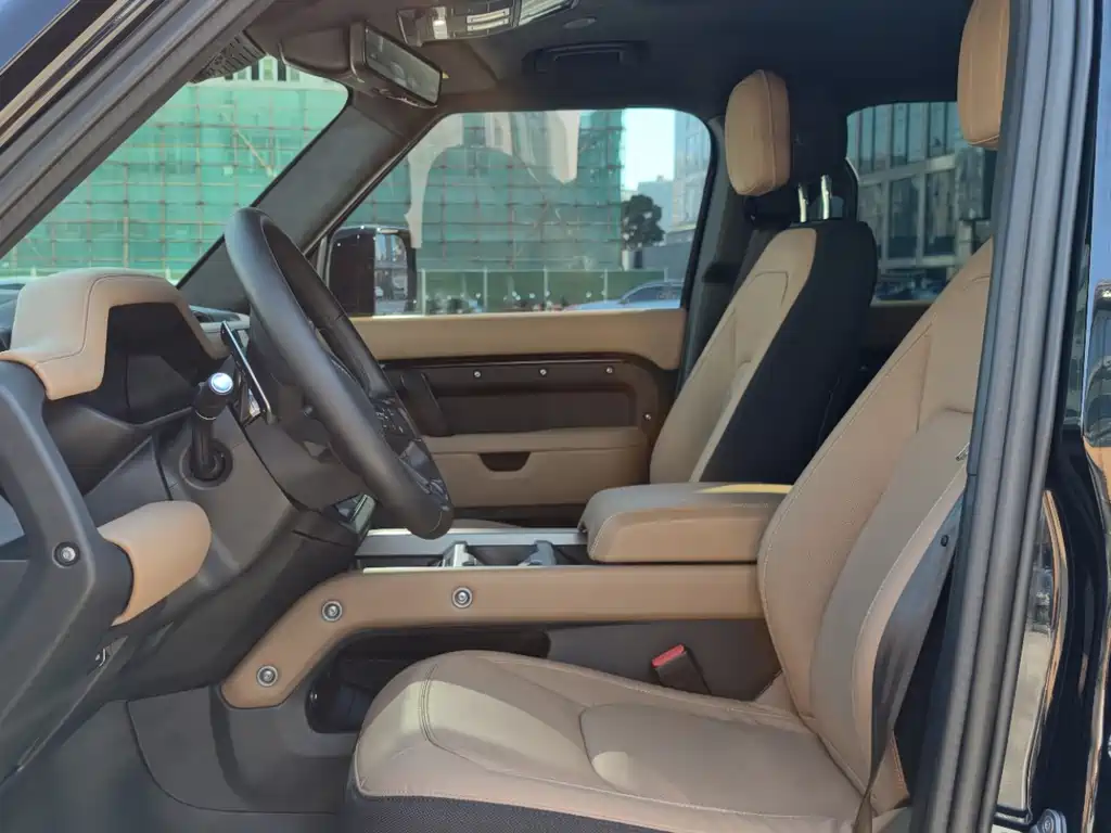 Land Rover Defender — миниатюра 5