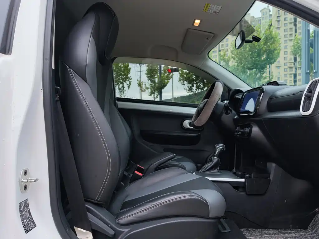 Roewe Clever — миниатюра 15