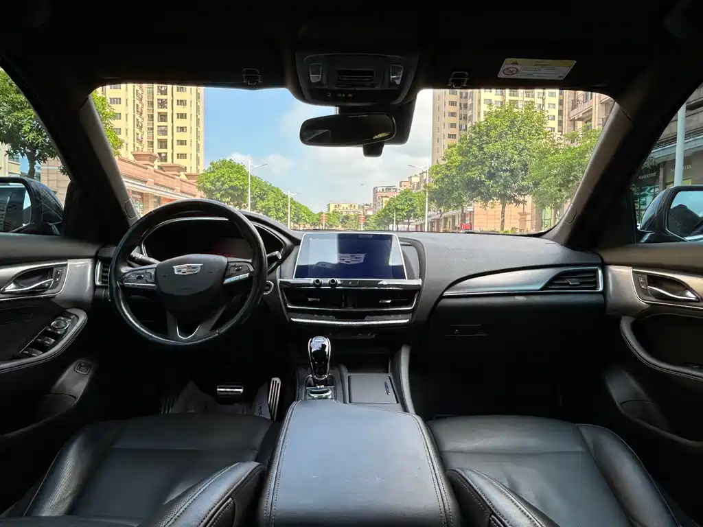 Cadillac CT5 — миниатюра 9