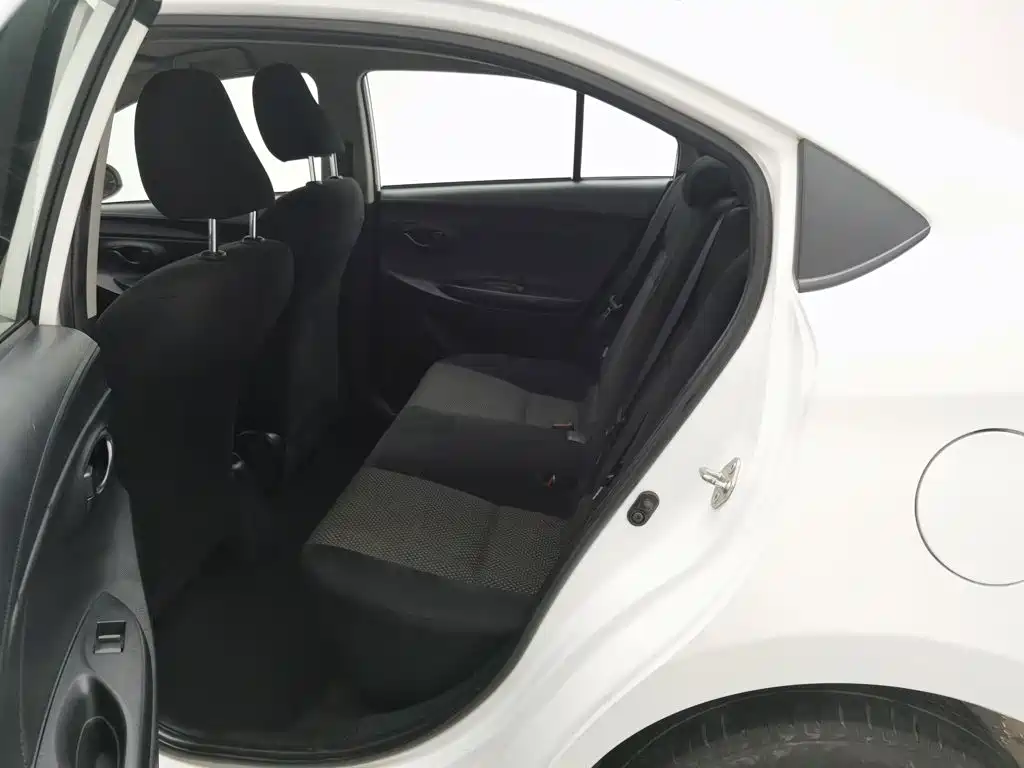 Toyota Vios — миниатюра 15
