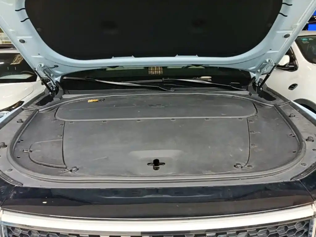 Li Auto Li ONE — миниатюра 20