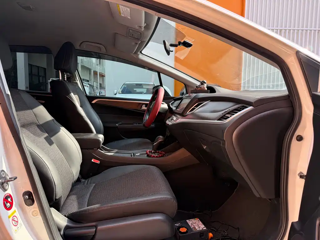 Honda Jade — миниатюра 14