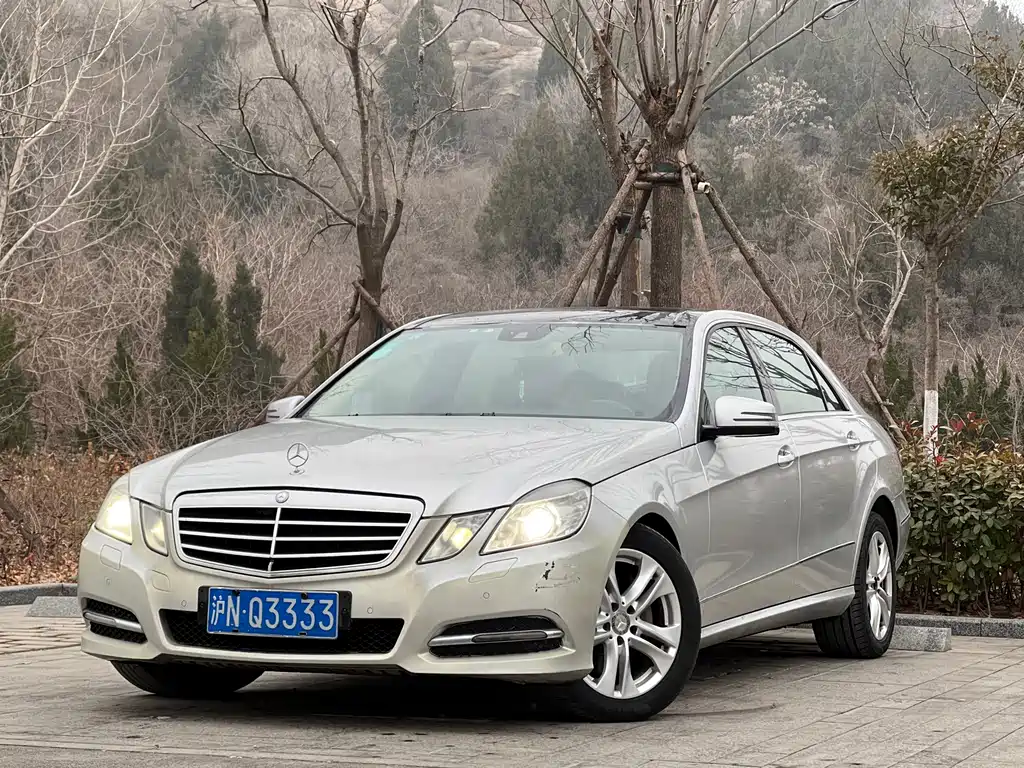 Mercedes-Benz E-Class 2011