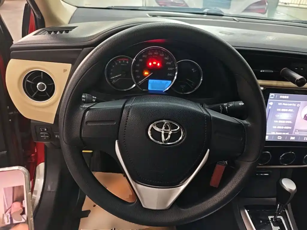 Toyota Corolla — миниатюра 11
