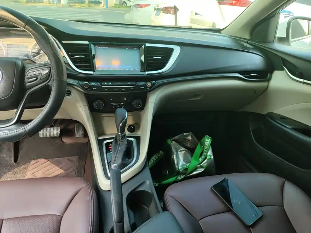 Buick Excelle — миниатюра 13
