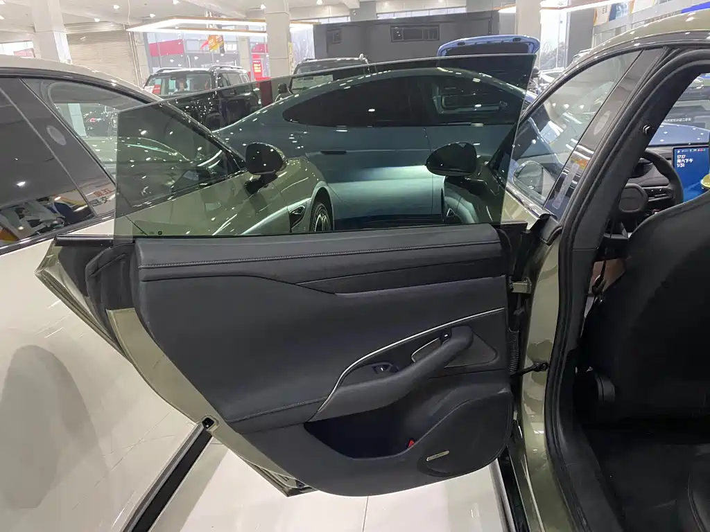 XIAOMI CAR XIAOMI SU7