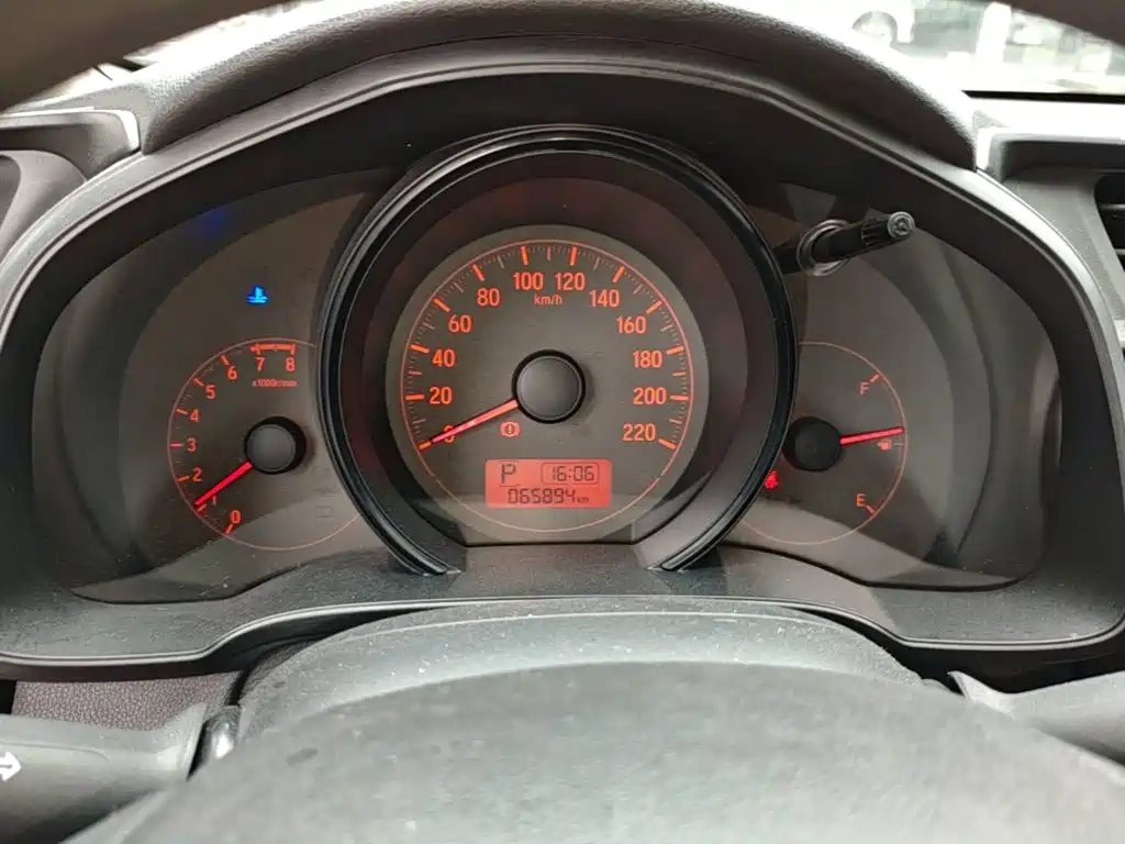 Honda Fit — миниатюра 12