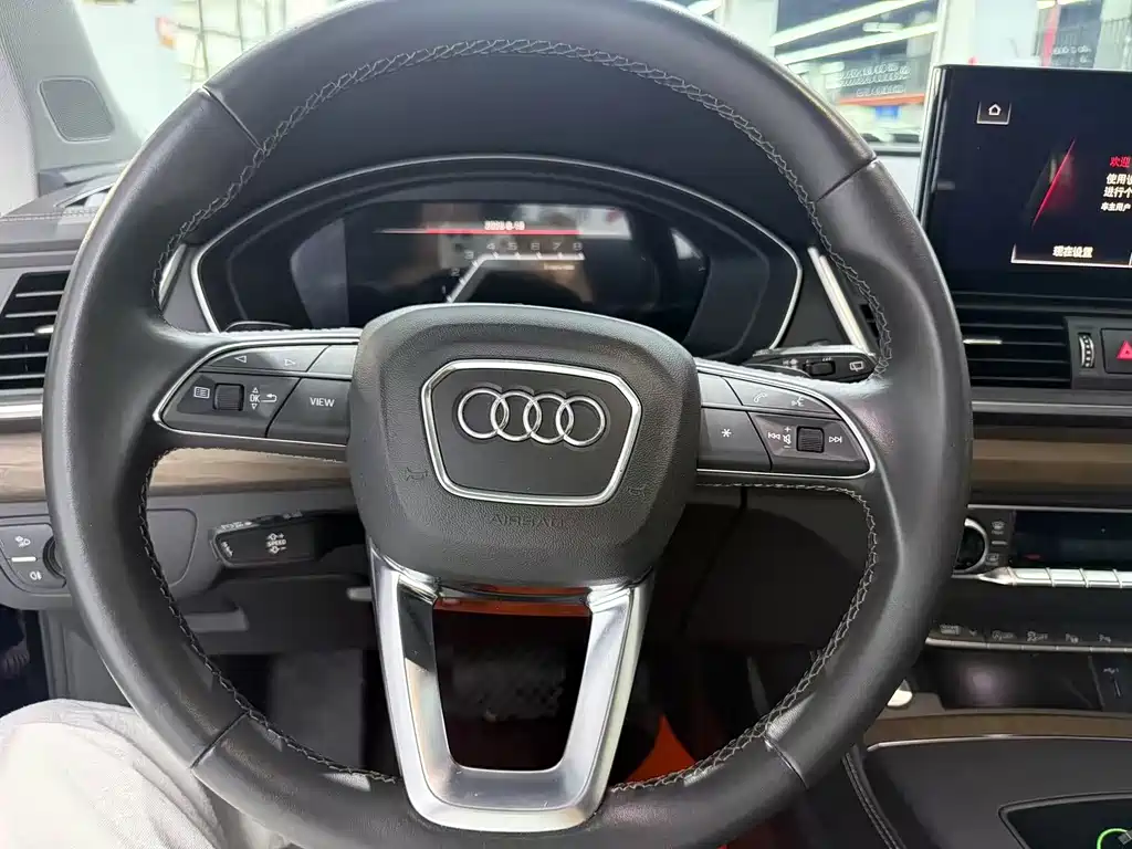 Audi Q5L — миниатюра 5