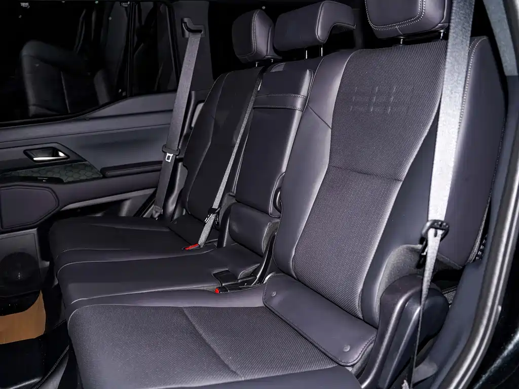 Lexus GX — миниатюра 18