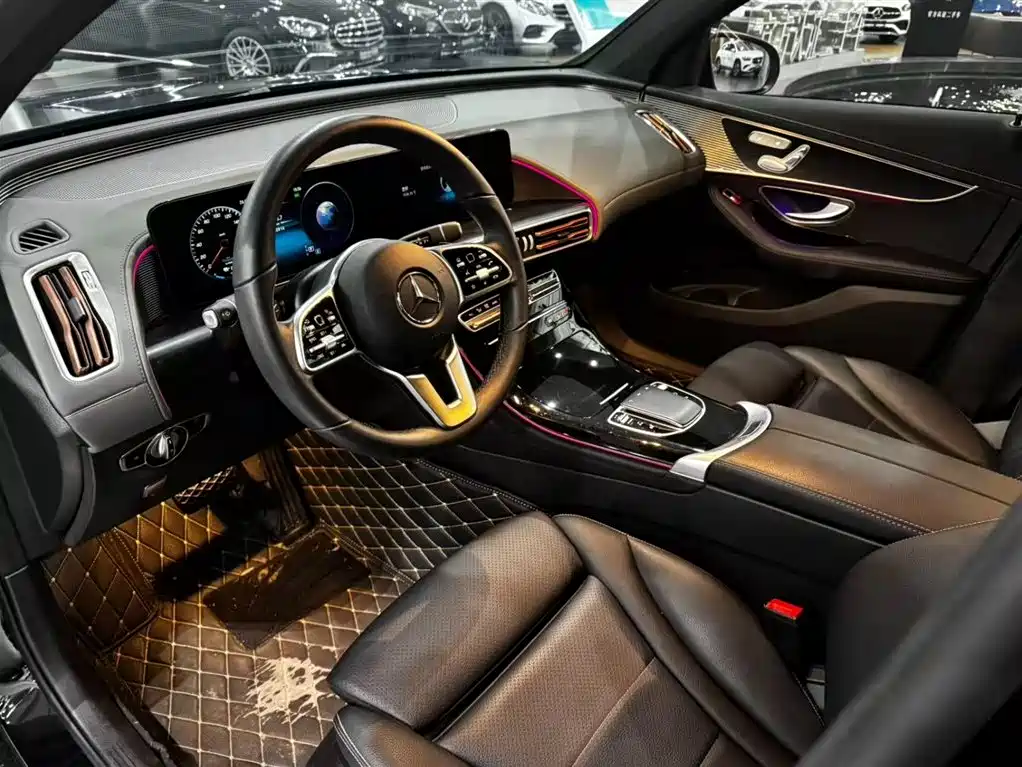 Mercedes-Benz EQC — миниатюра 9