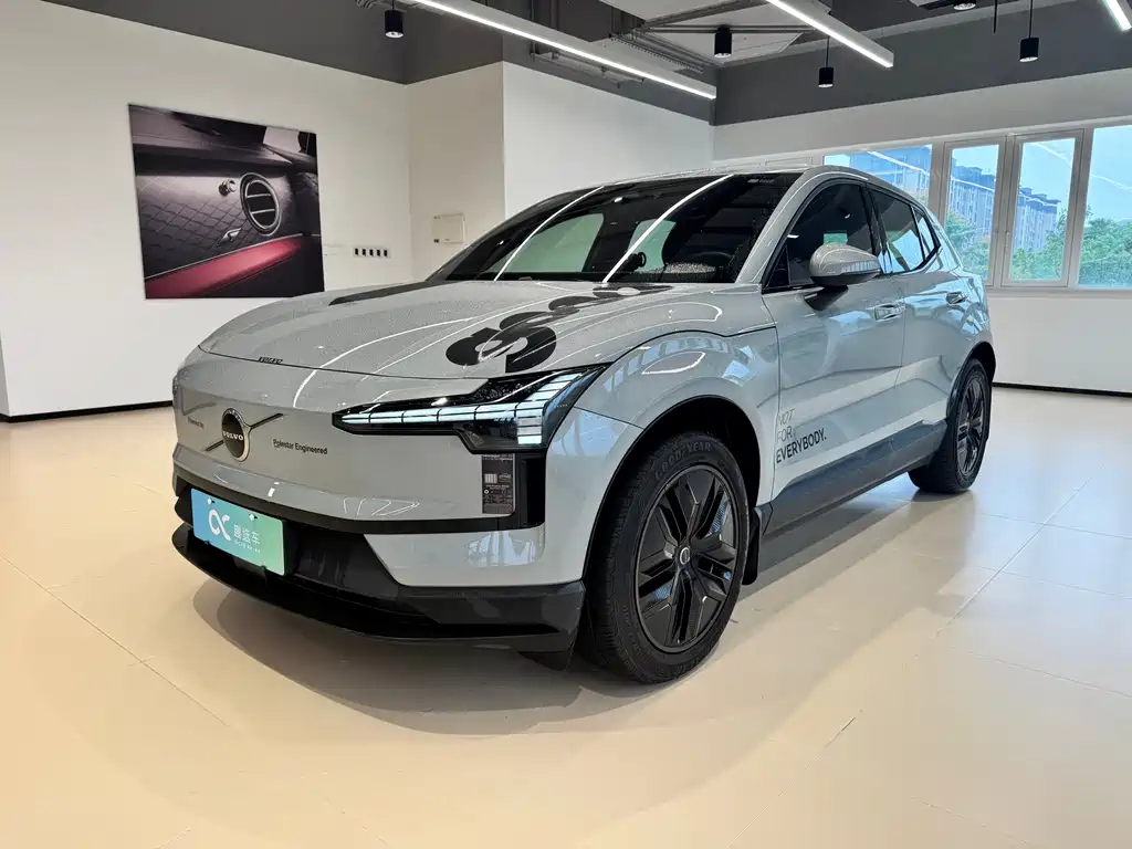 Volvo EX30