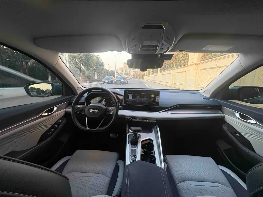 GEELY AUTOMOBILE XINGRUI