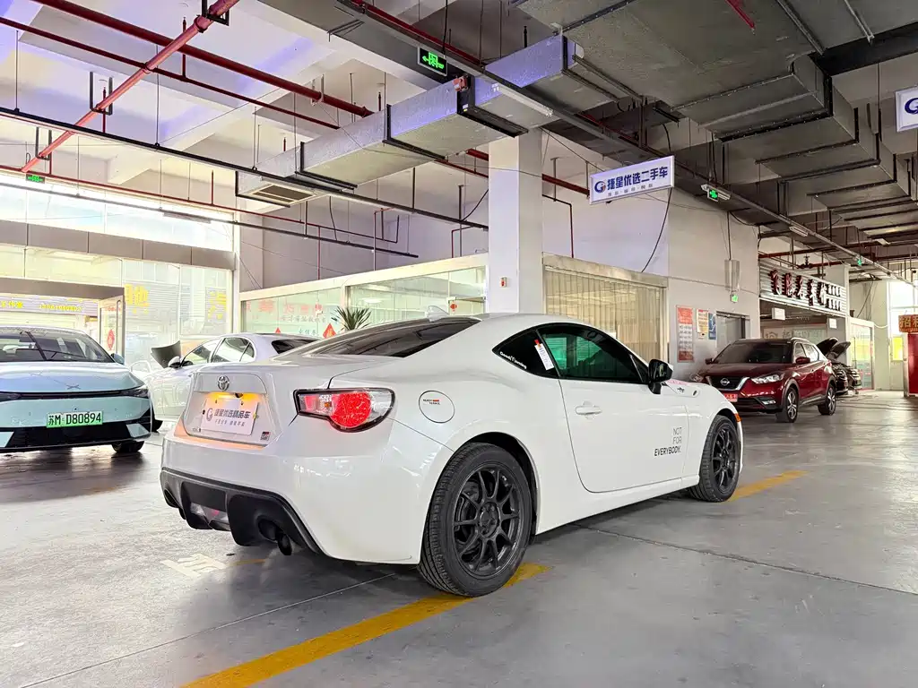 Toyota 86 — миниатюра 7