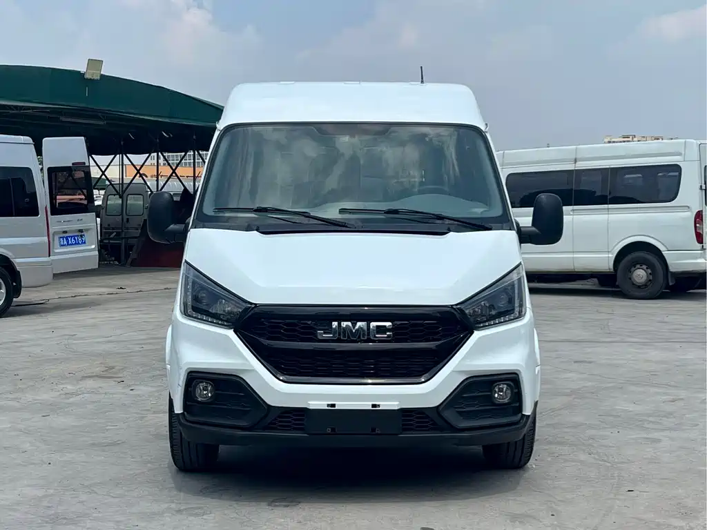 JMC Tesla — миниатюра 2