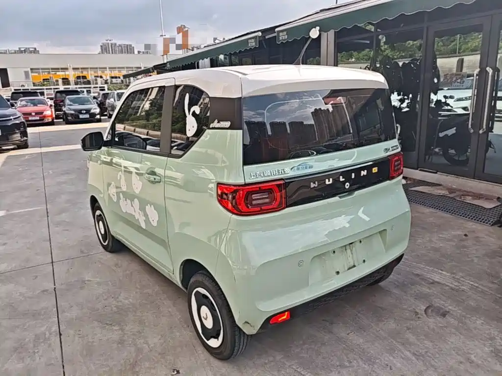 Wuling MINIEV — миниатюра 5