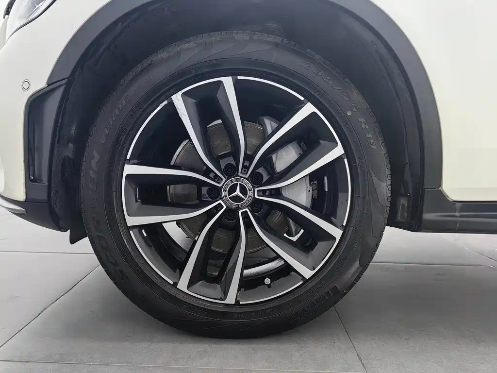 Mercedes-Benz GLC — миниатюра 17