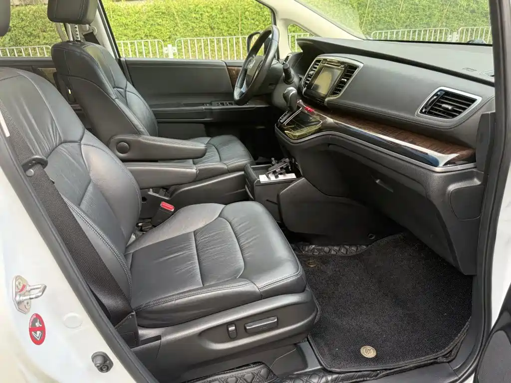 Honda Odyssey — миниатюра 9