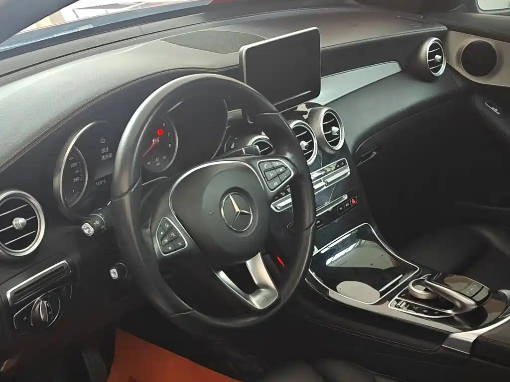 MERCEDES-BENZ GLC COUPE