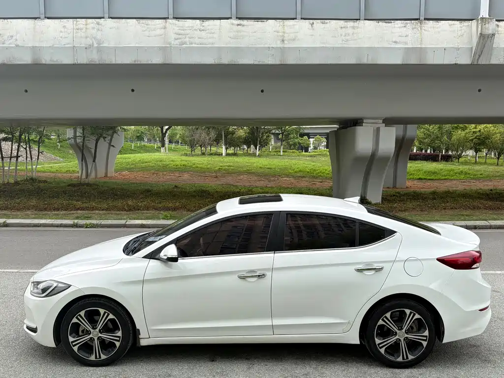 Hyundai Elantra 2018 1.4T DCT