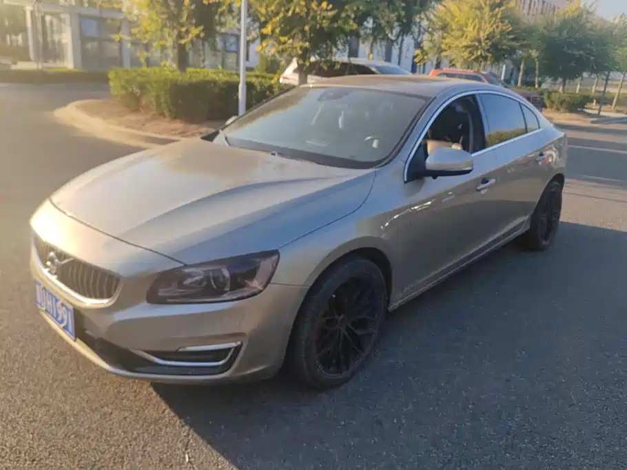 Volvo S60