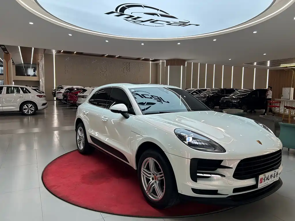 Porsche Macan — миниатюра 3