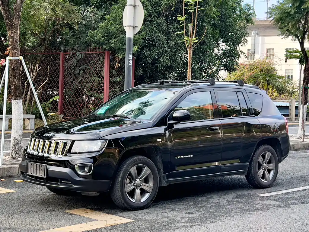 Jeep Compass (Import) 2014