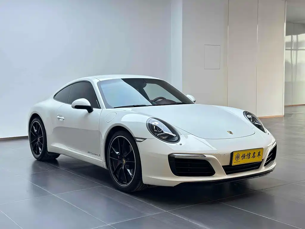 PORSCHE 911