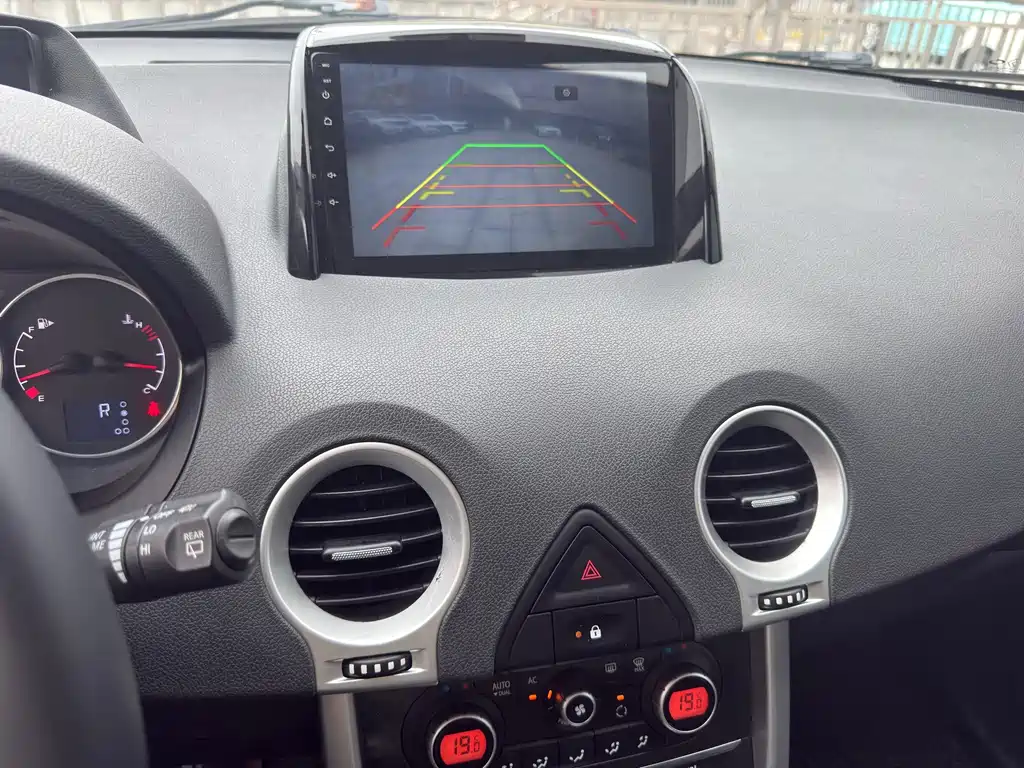 Renault Koleos (Import) — миниатюра 6