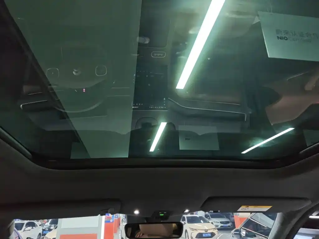 NIO ES8 — миниатюра 18