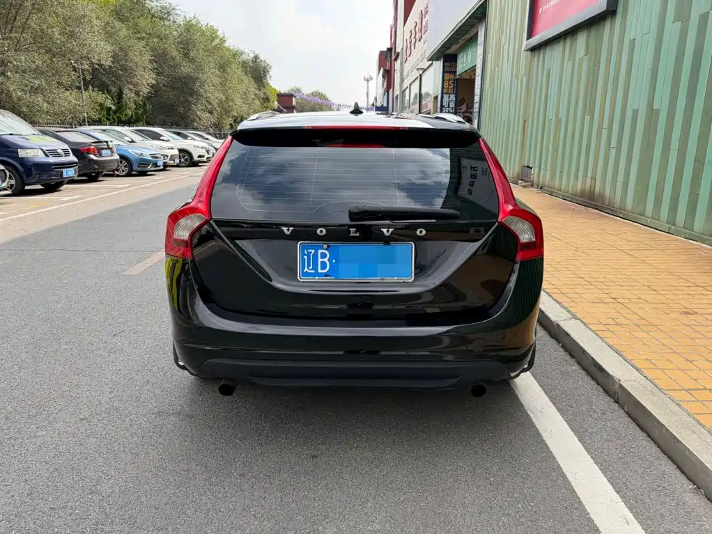 Volvo V60 — миниатюра 12