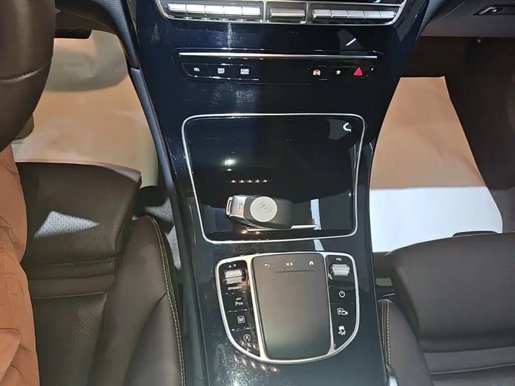 Mercedes-Benz GLC — миниатюра 14