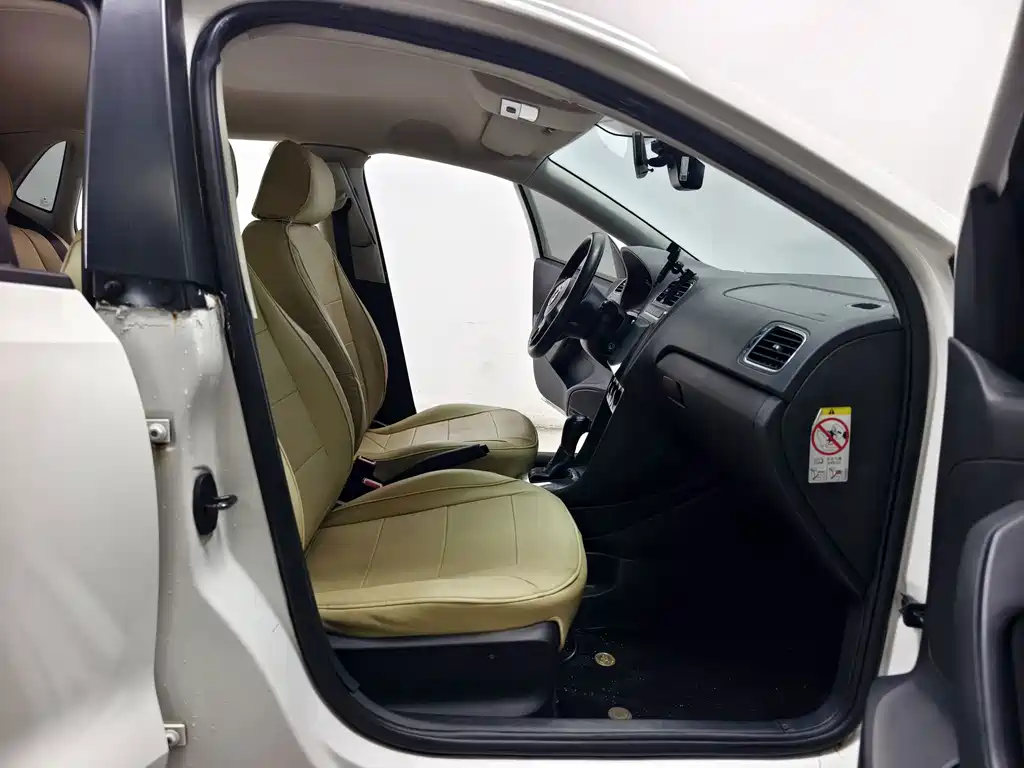 Volkswagen Polo — миниатюра 13