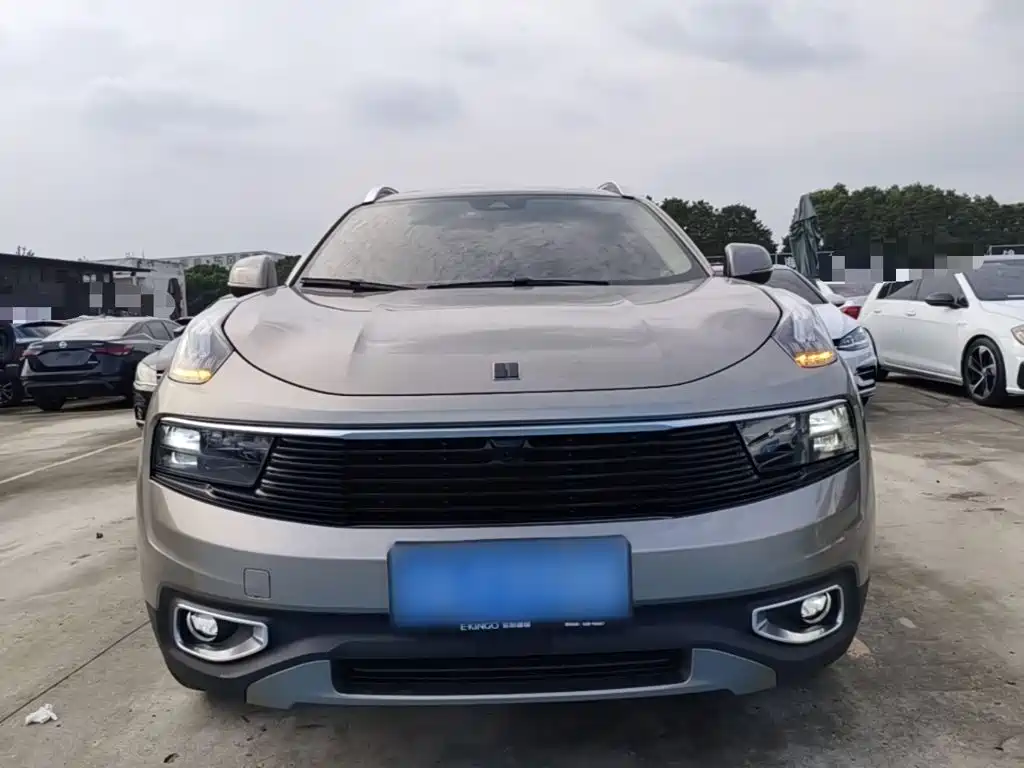 Lynk & Co 01 — миниатюра 3