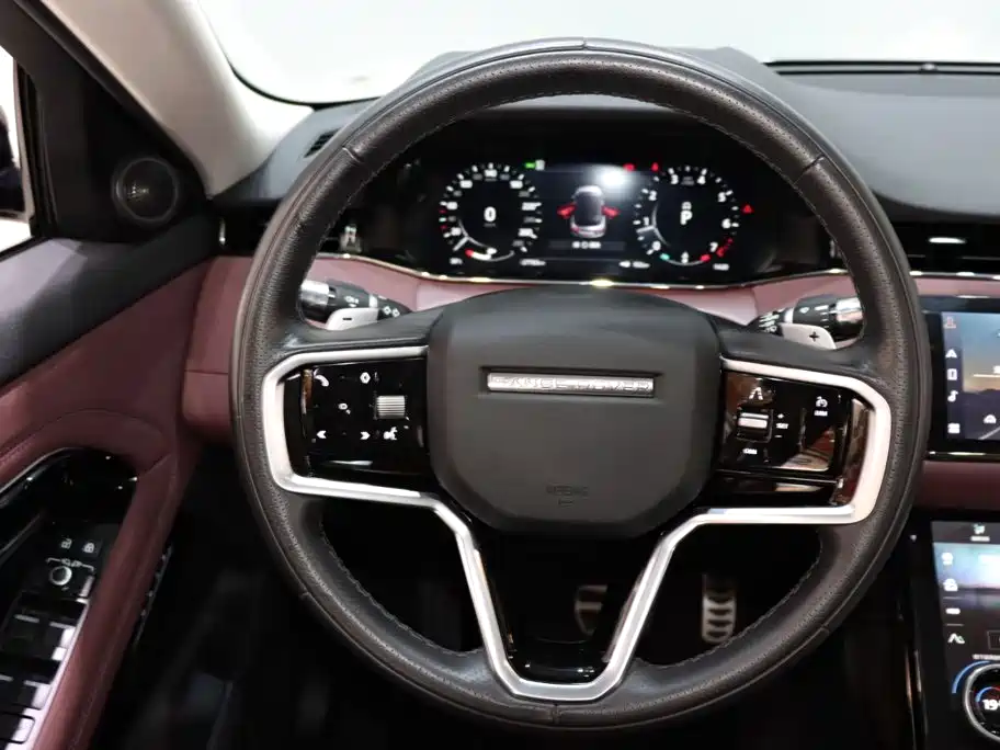 Land Rover Evoque — миниатюра 13