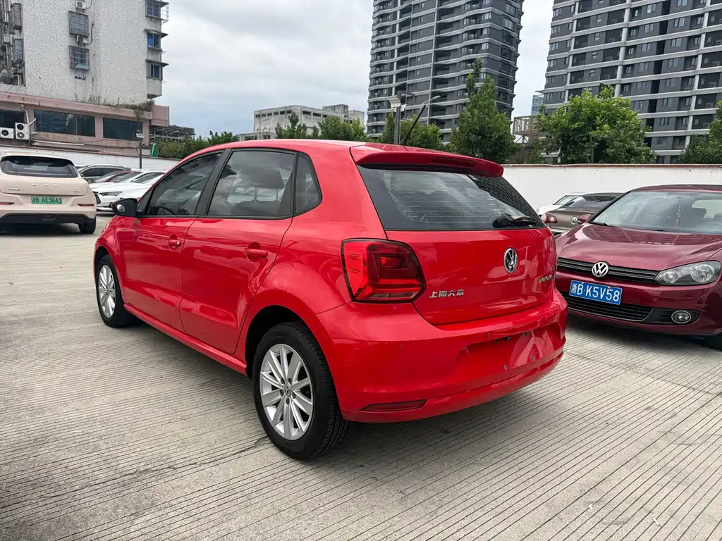 Volkswagen Polo — миниатюра 13