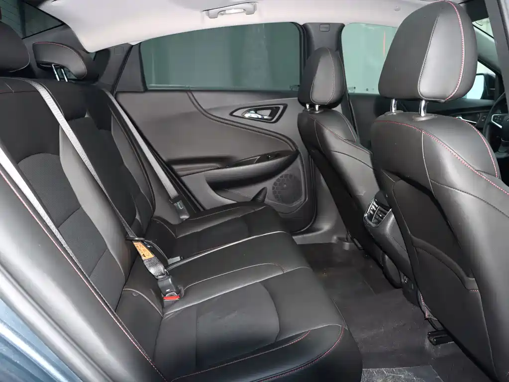 Chevrolet Malibu XL — миниатюра 16