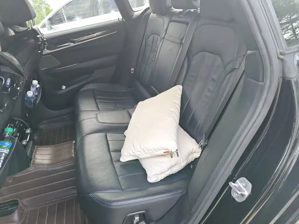 BMW 6 Series GT — миниатюра 15