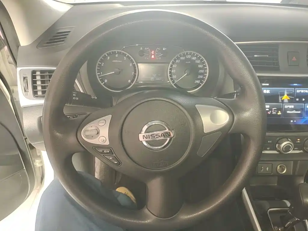 Nissan Sylphy — миниатюра 11