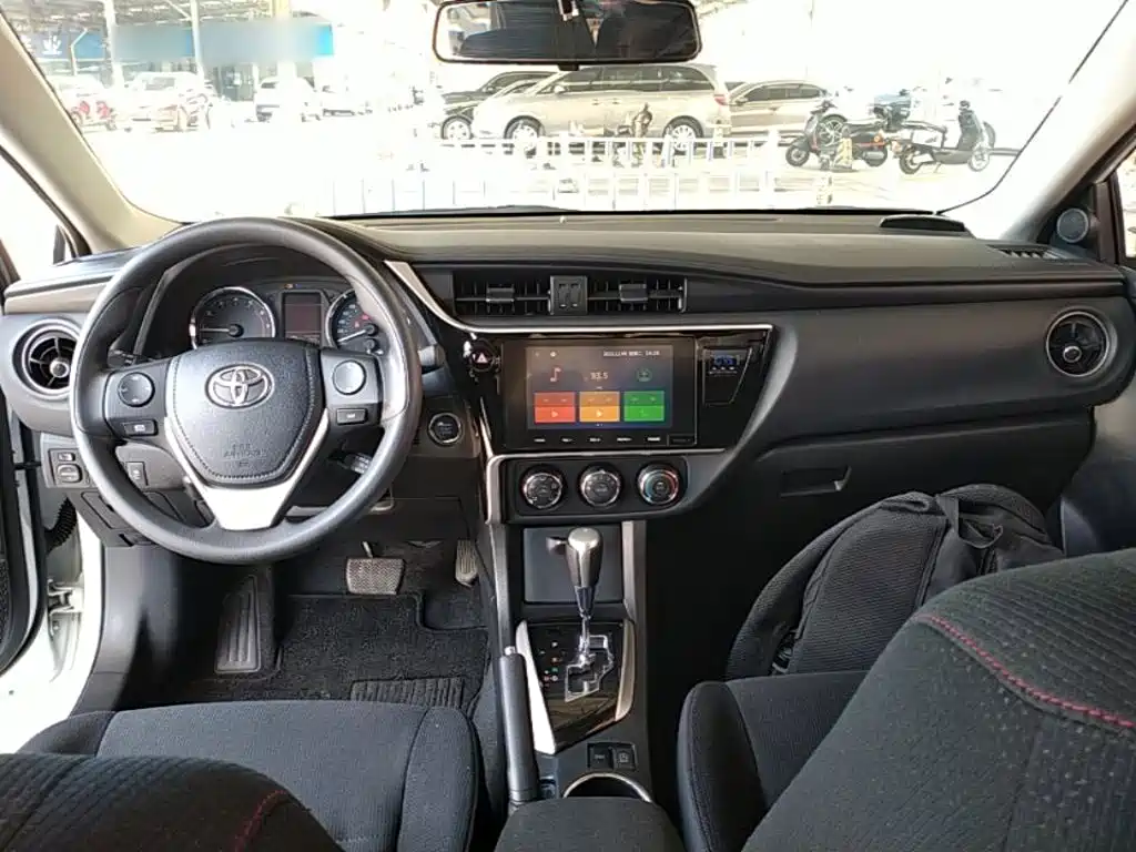 Toyota Corolla — миниатюра 10