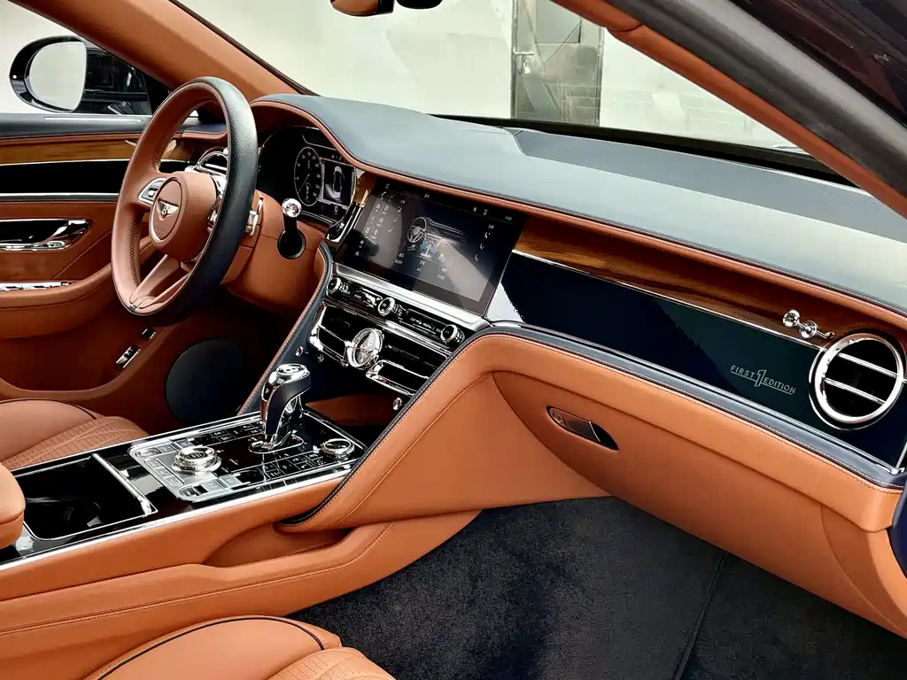 Bentley Flying Spur — миниатюра 18