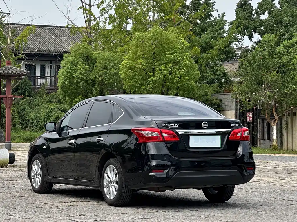 Nissan Sylphy — миниатюра 6