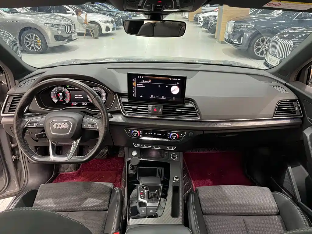 Audi Q5L Sportback — миниатюра 7