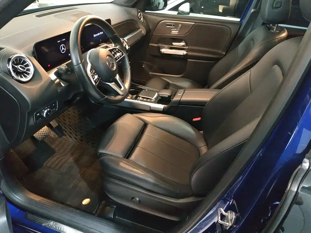 Mercedes-Benz GLB — миниатюра 15