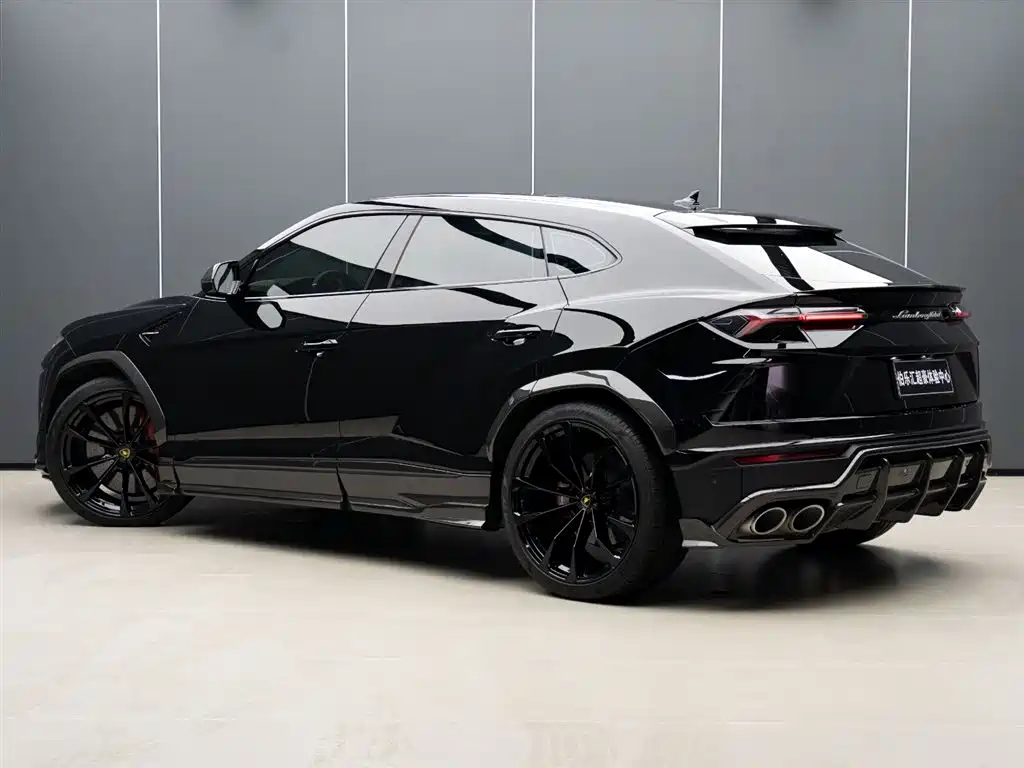 Lamborghini Urus 2021 4.0T V8