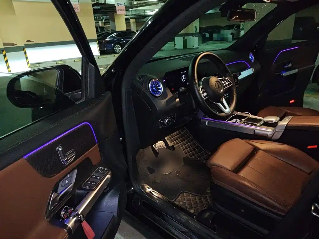 Mercedes-Benz GLB — миниатюра 17
