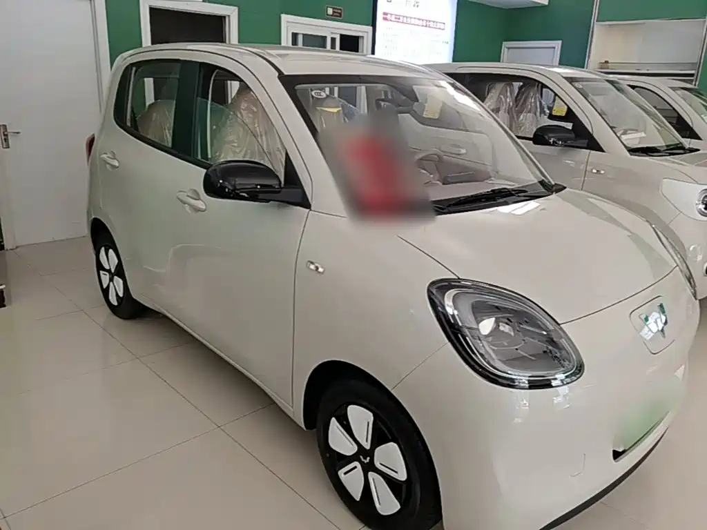 Wuling MINIEV — миниатюра 4