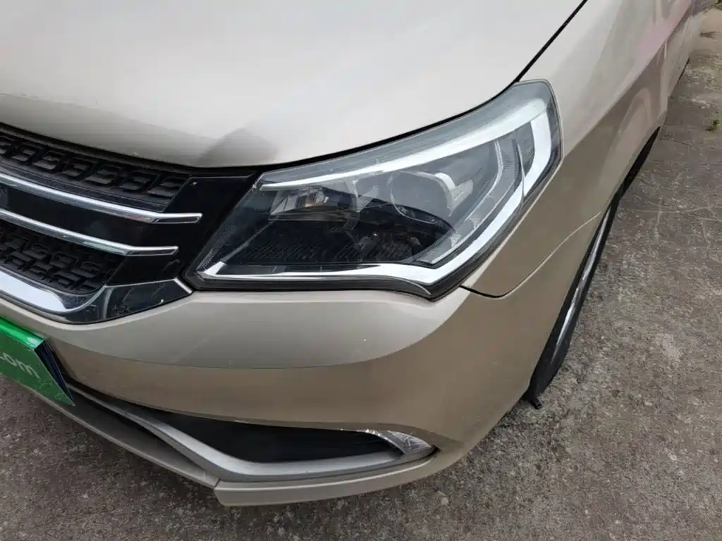 Geely King Kong — миниатюра 24